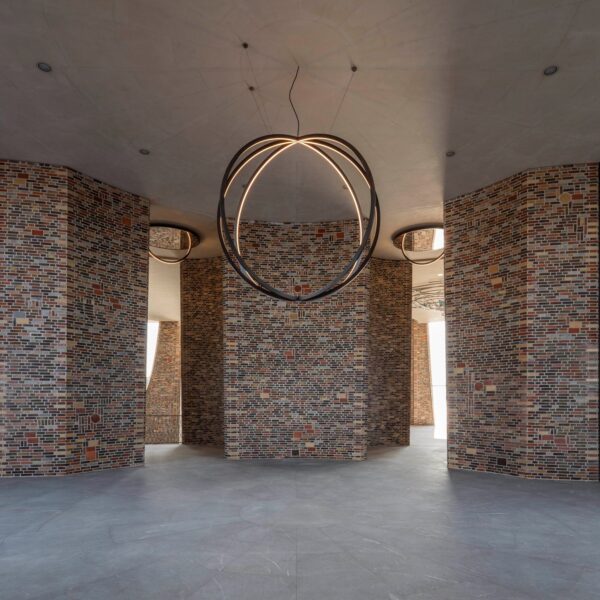 The glowing Meridian illuminates the elegant entry foyer